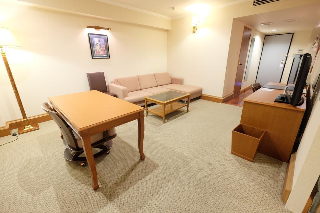 Station Hotel Au Tsu Zewnętrze zdjęcie